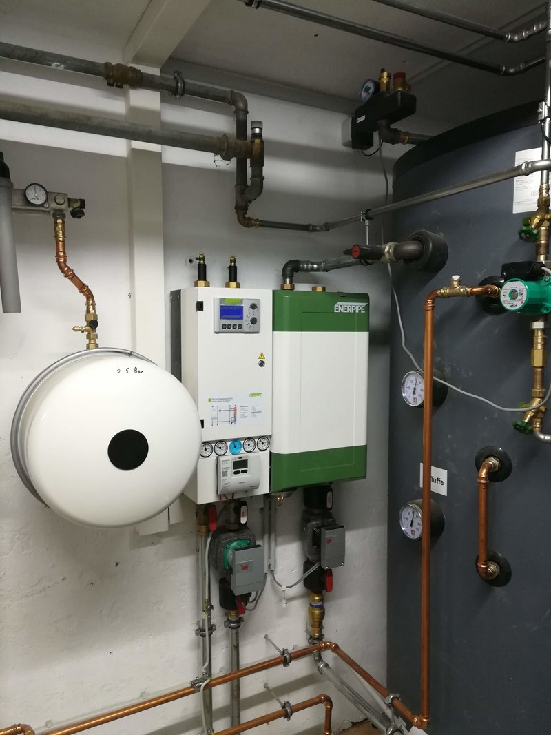 Nahwärmenetz in Vorderhaslach: Kompaktstation
