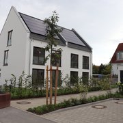 Wärmenetz in Moosburg: Neubaugebiet mit Solarthermie