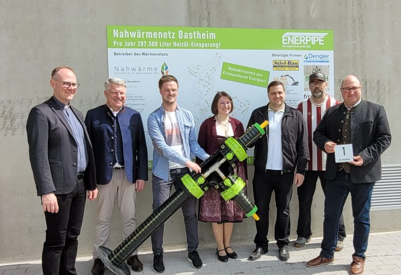 Bastheim Einweihung Nahwärmenetz Gruppenbild