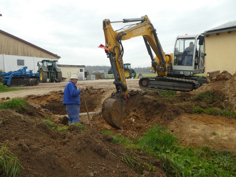 Nahwärmenetz in Geislohe: Rohrgraben