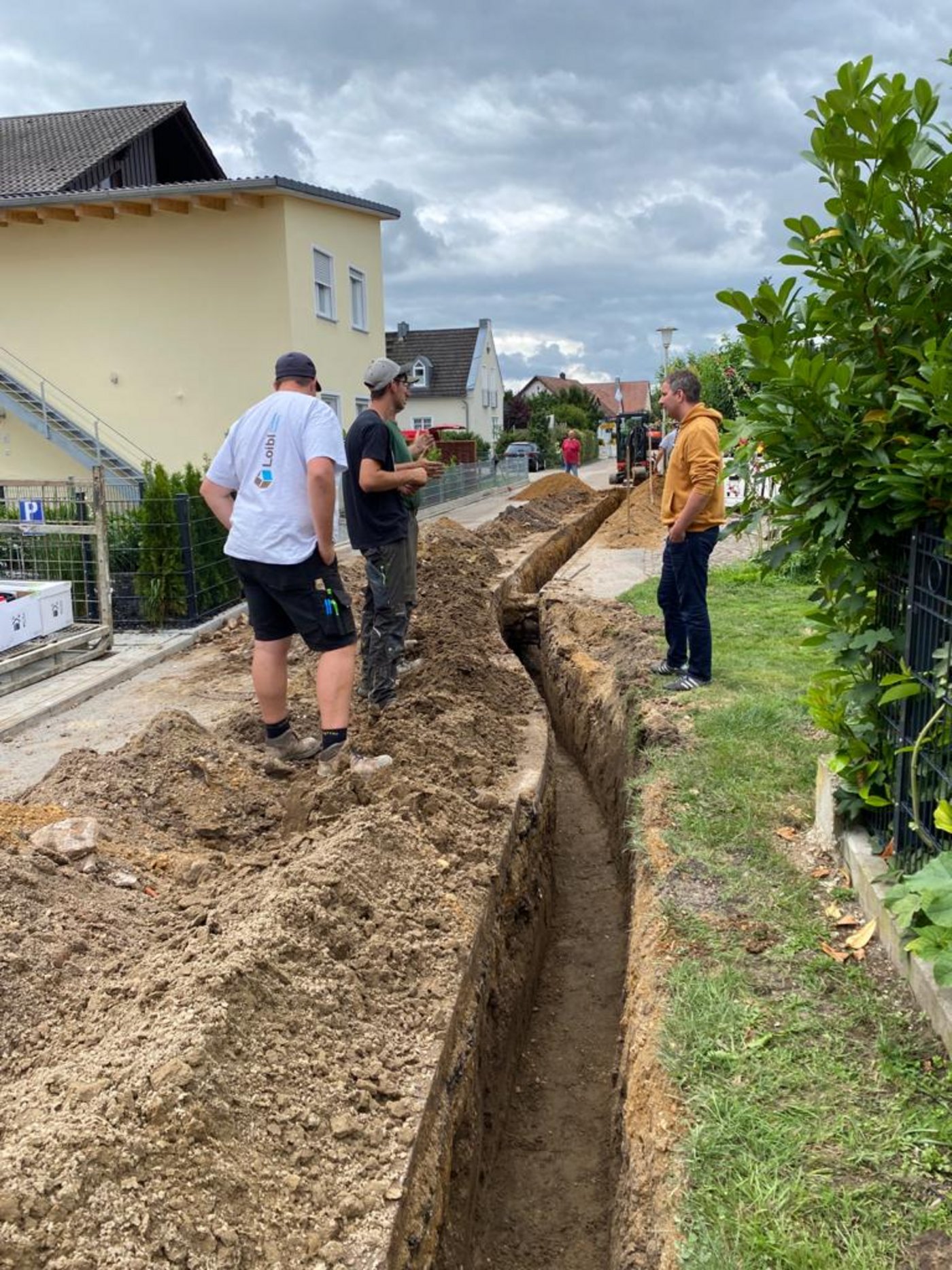 Wärmenetz Abensberg:Rohrgraben in Abensberg für Nahwärme