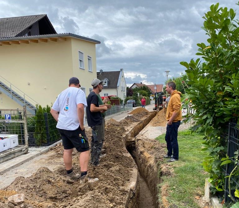 Wärmenetz Abensberg:Rohrgraben in Abensberg für Nahwärme