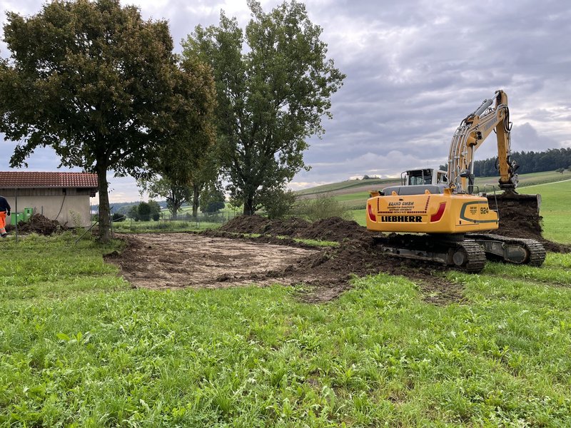 Geratskirchen: Spatenstich ENERPIPE Nahwärmenetz Bau Heizhaus