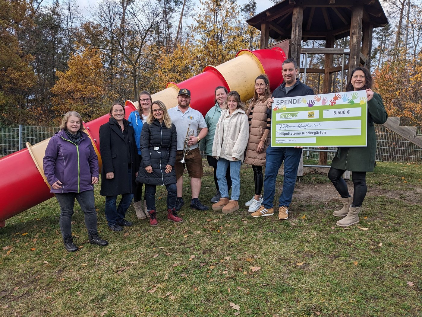 Enerpipe übergibt Spenden an die Hilpoltsteiner Kindergärten