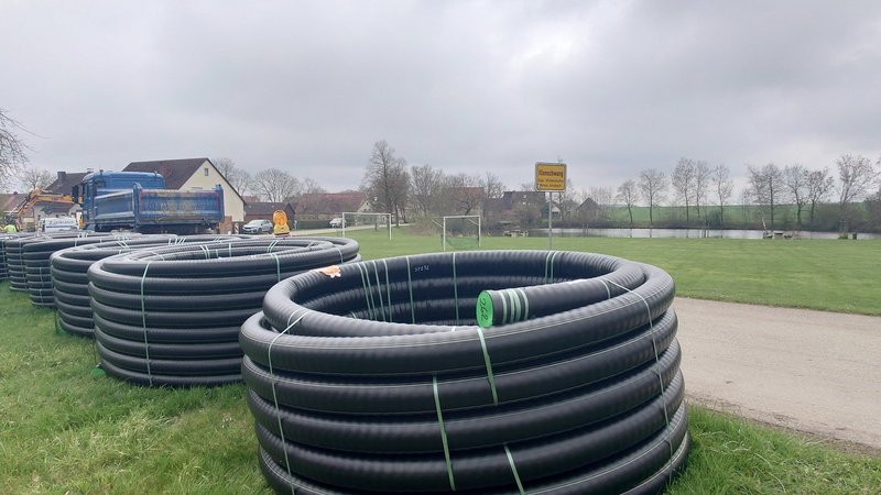 Illenschwang: Spatenstich